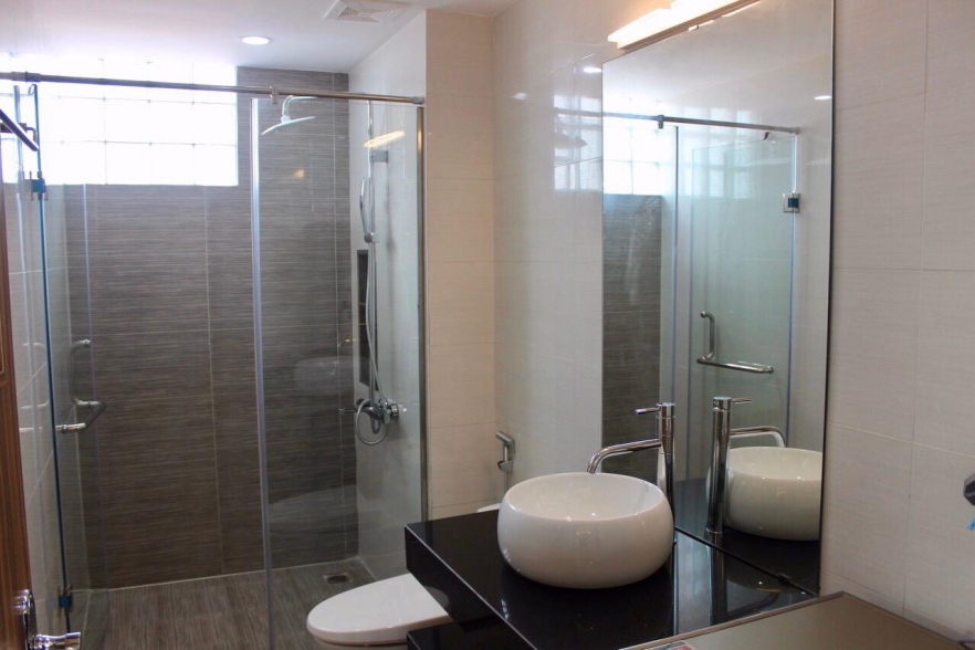 A newly 1 bedroom apartment for rent in Xuan la. Tay ho, Hanoi